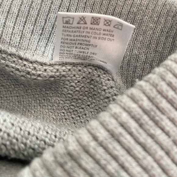 Gray Sweatpants wz Drawstrings.pockets.  100% Cotton.stripes.Size 4.Waist 33-40" - Picture 9 of 14